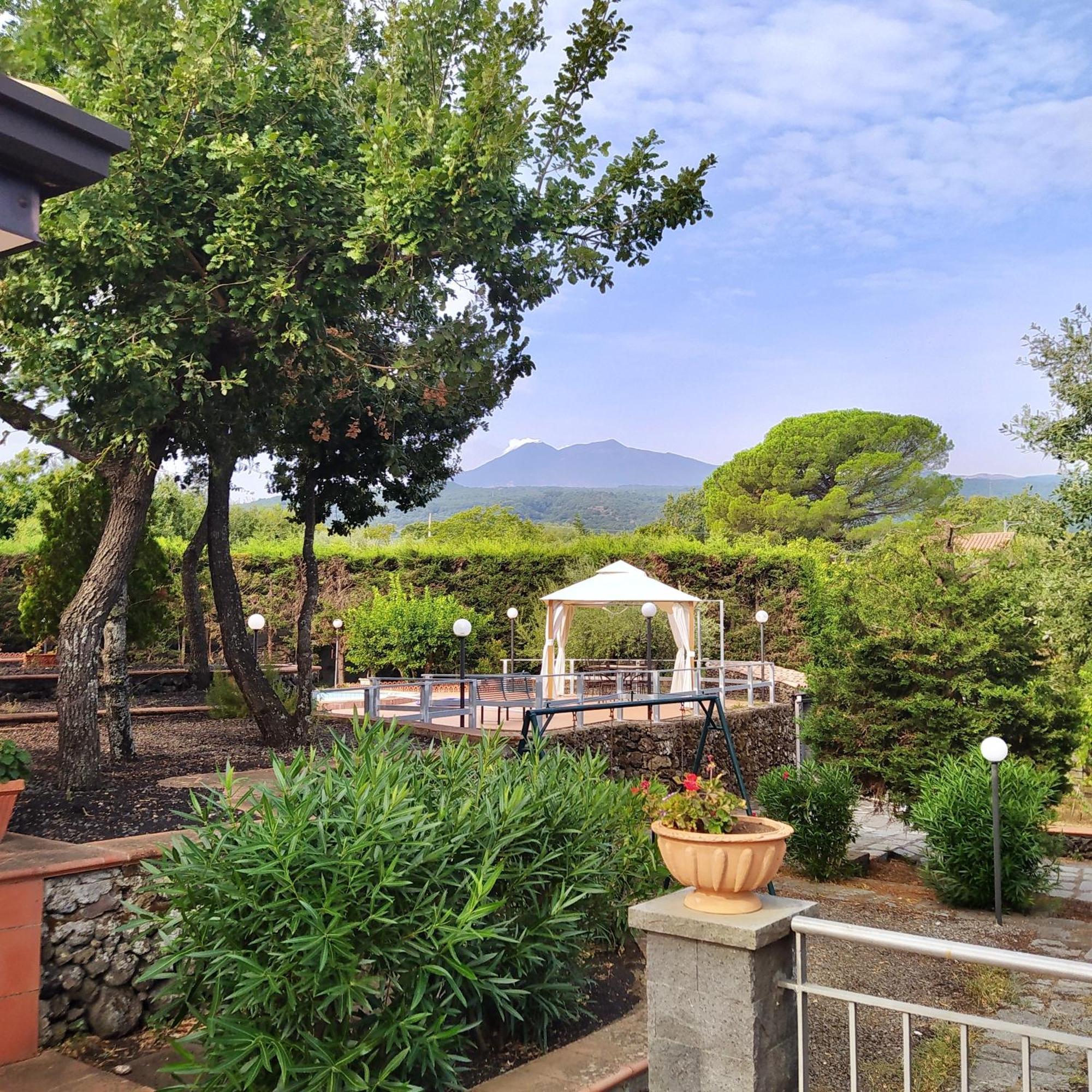 Villa Melany Casa Vacanza Piedimonte Etneo Bagian luar foto