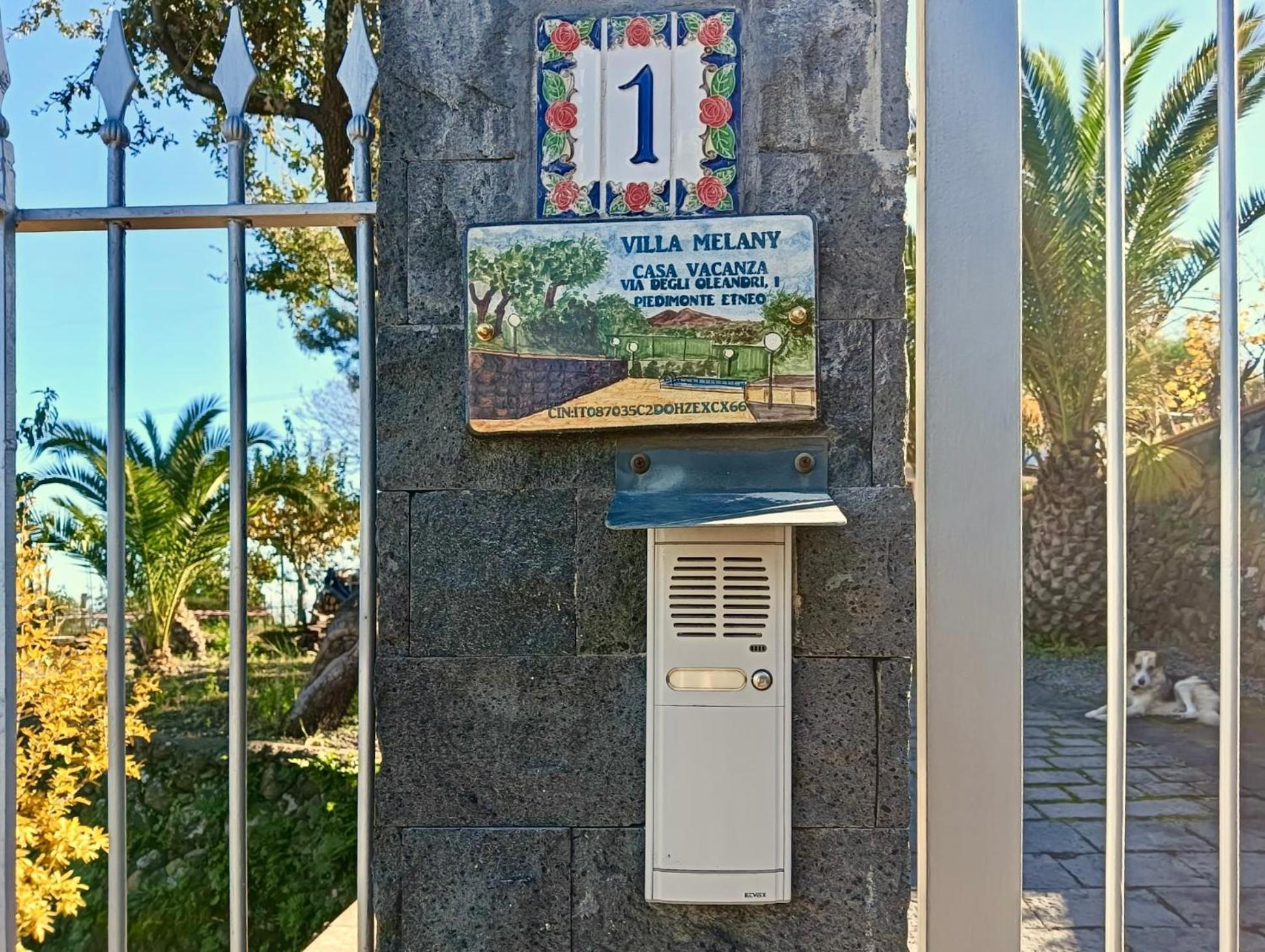 Villa Melany Casa Vacanza Piedimonte Etneo Bagian luar foto